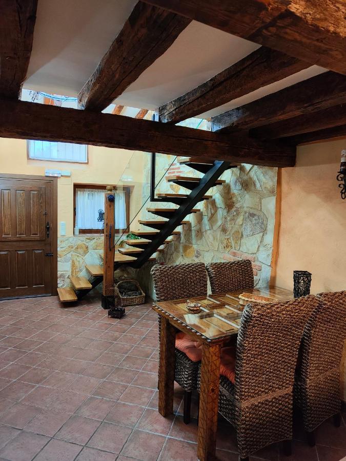 Casa Vieja Tabanera A 8 Min De Segoia Guest House Tabanera del Monte Exterior foto