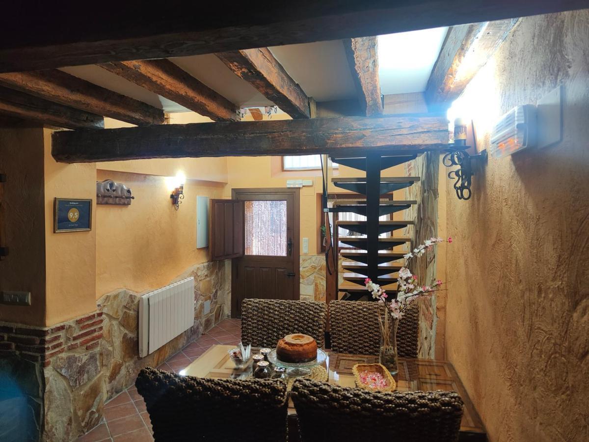 Casa Vieja Tabanera A 8 Min De Segoia Guest House Tabanera del Monte Exterior foto